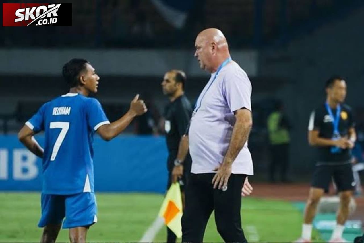 Bojan Hodak Peringatkan Bobotoh Tertib di Singapura