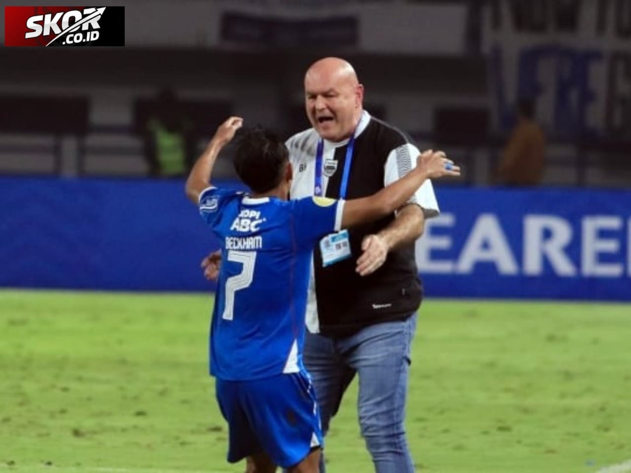 Bojan Hodak Ungkap Perbedaan Beckham Di Timnas dan Persib