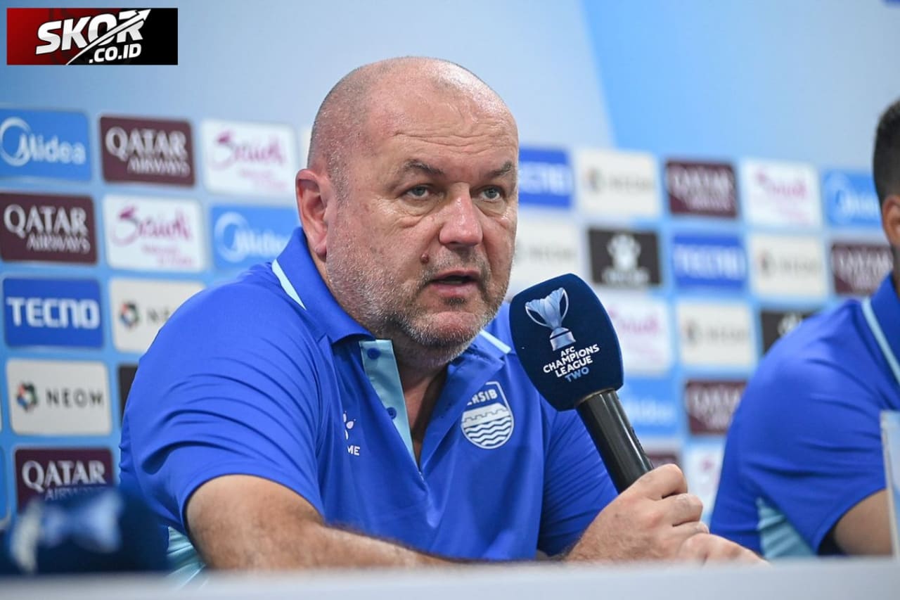 Dikalahkan Lion City, Bojan Hodak Sentil Lini Pertahanan