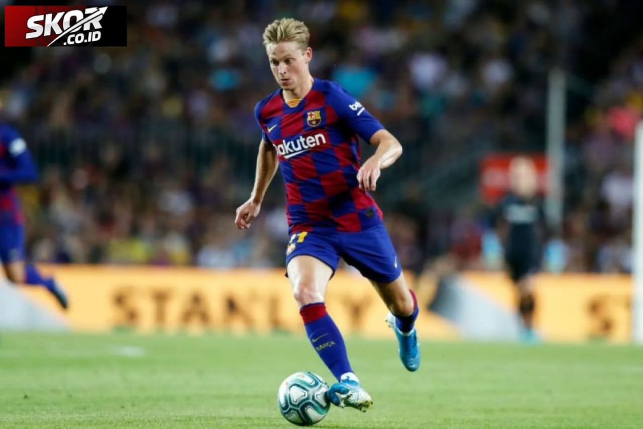 Frenkie De Jong Resmi Bertahan di Barcelona