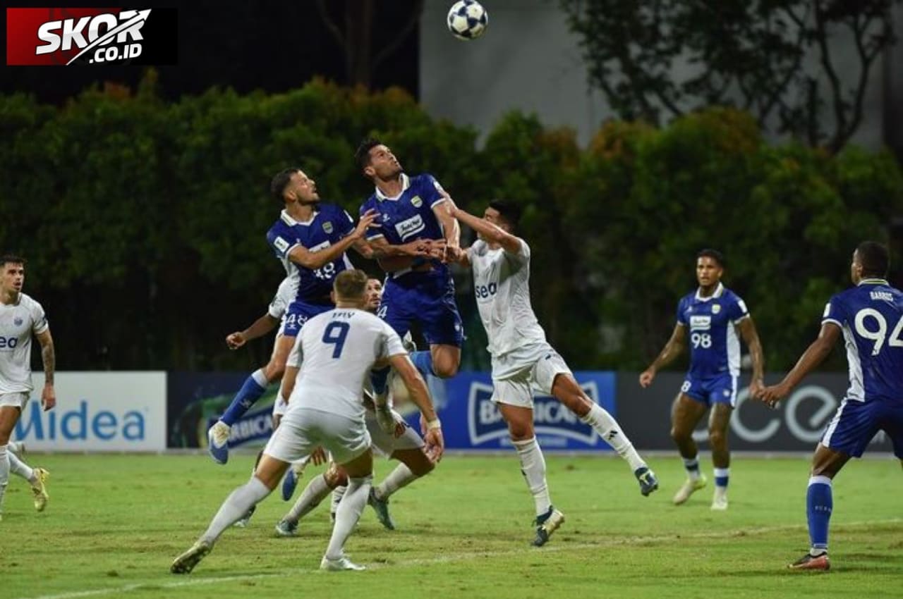 Persib dan Jubelo Kelola 3 Ton Sampah Saat Jumpa Dewa United