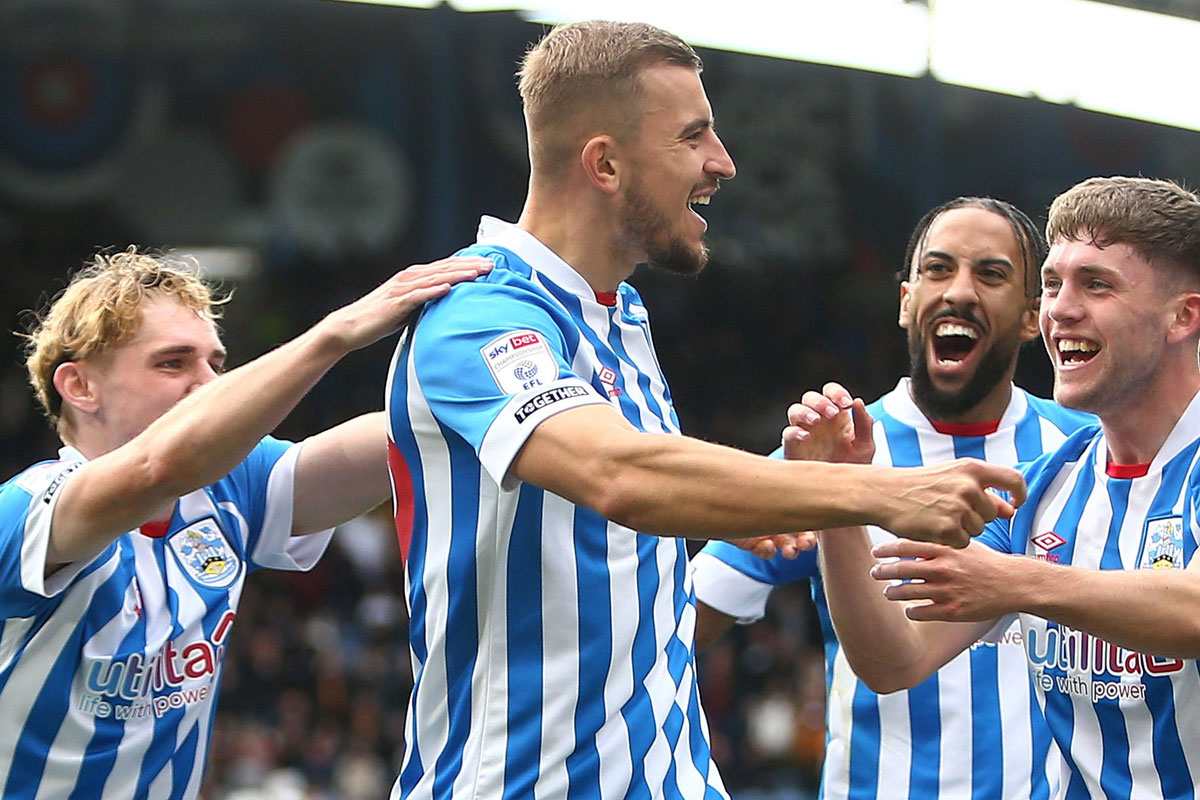 Prediksi Skor Huddersfield vs Bolton Wanderers | Skor.co.id