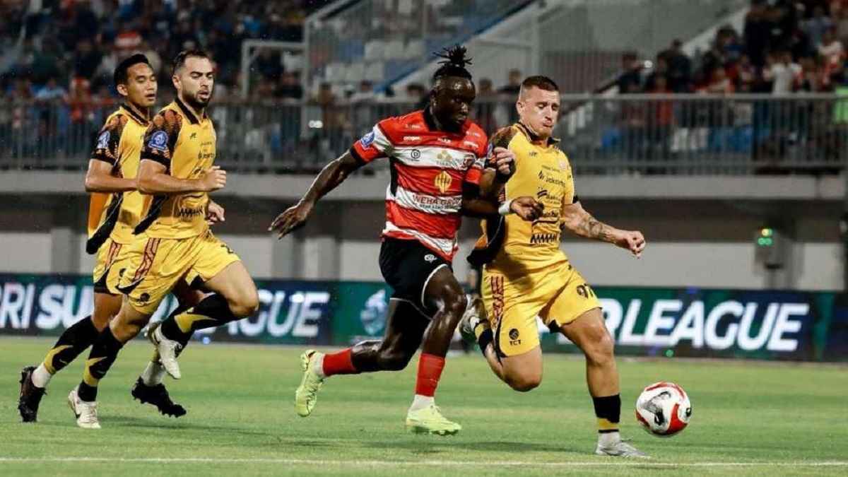 Prediksi Skor Madura United vs Persijap: Kickoff Malam Ini