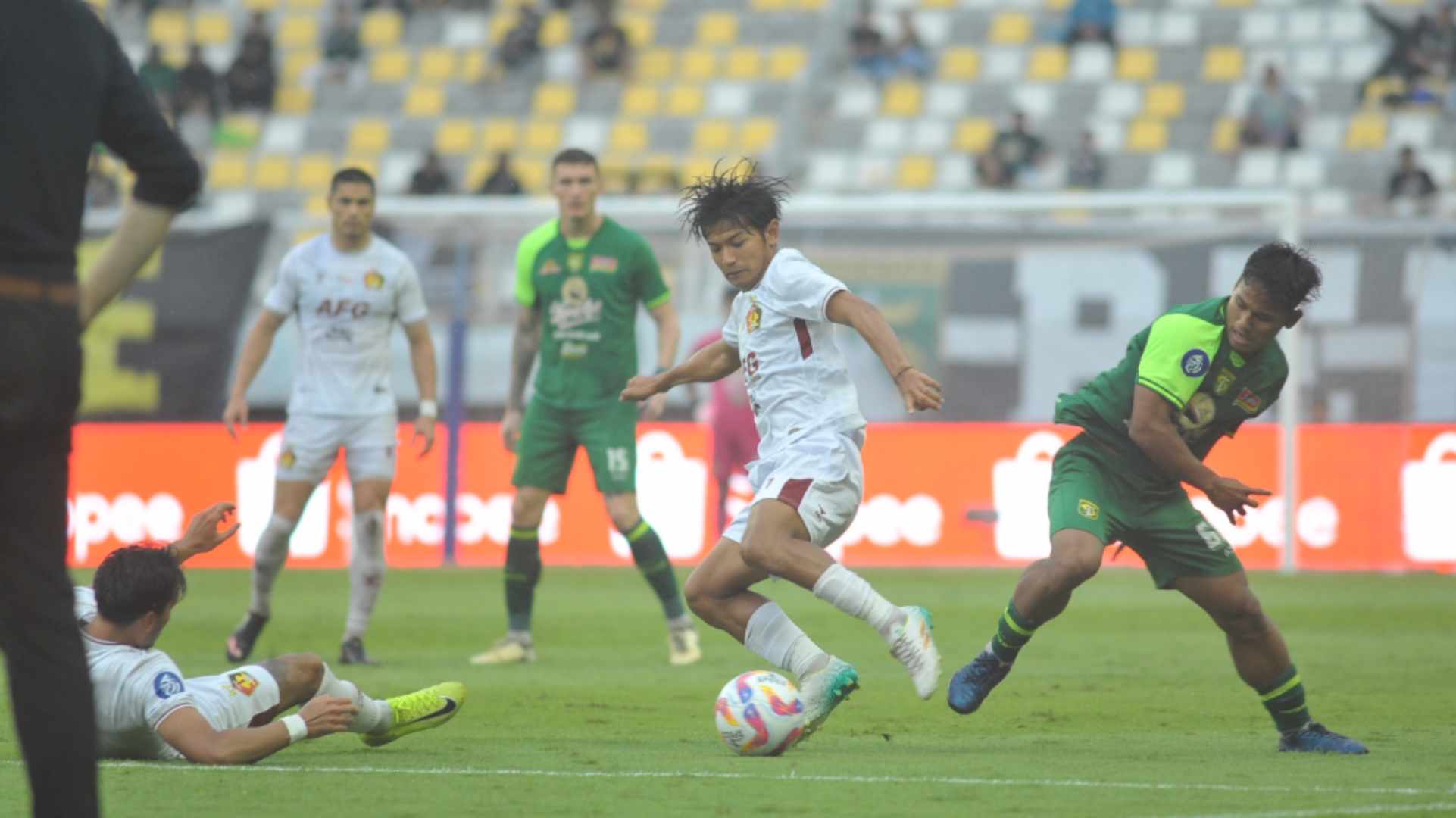 Prediksi Skor Persik vs Persebaya: Derby Jatim