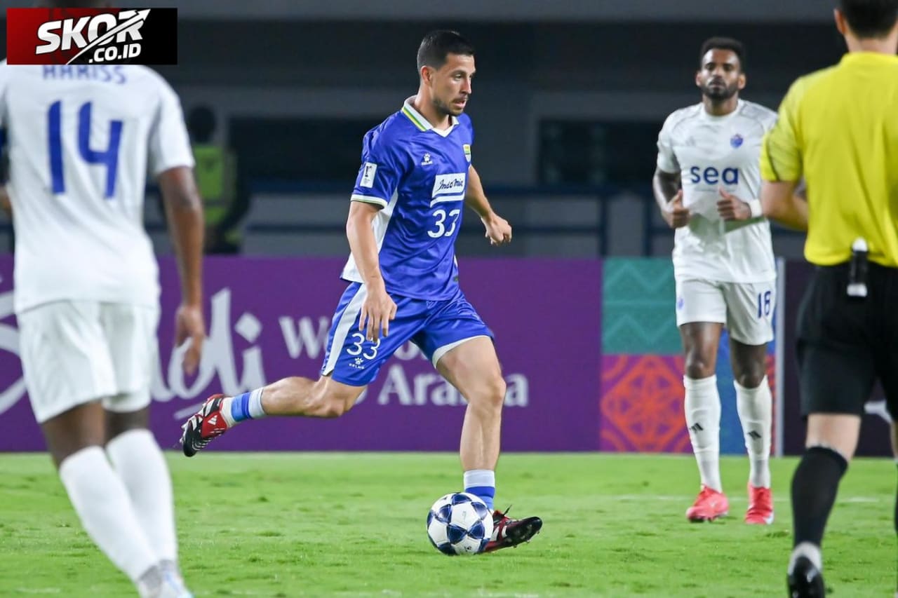 Thom Haye Ingatkan Kembali Fokus Lawan Malut United