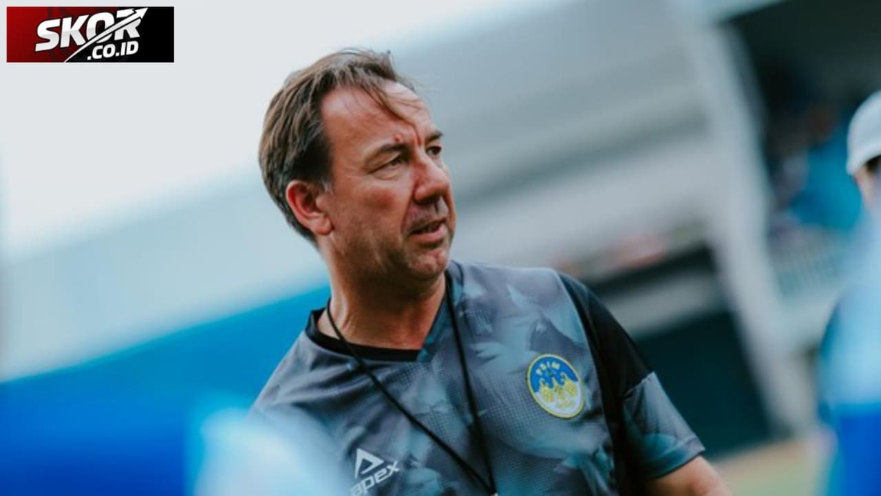 Van Gastel Sedih Pelatih Persis Dipecat